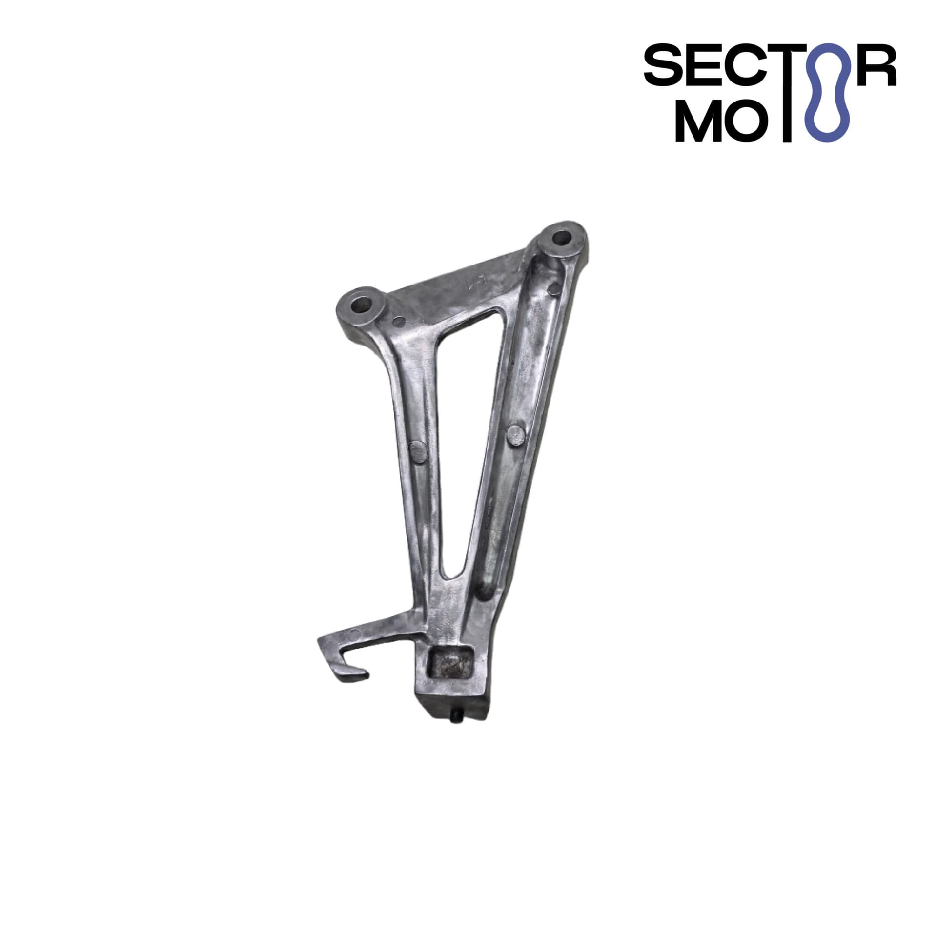 Soporte estribera trasera izquierda — HONDA CBR 125R 2